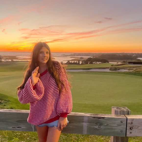 Meet your Posher, Anya - Picture 1 of 1